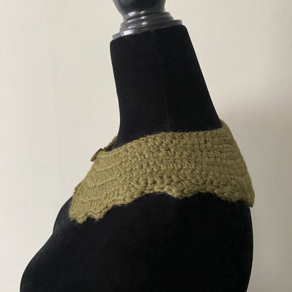 Handmade Crochet Mossy Green Merino Wool Collar Neckwear Accessory - Picture 3 of 6